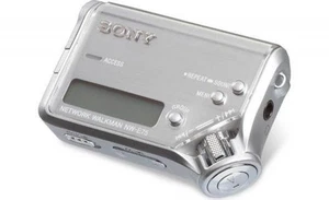 Sony Walkman di rete 256 Mb - Argento (nuovo con etichette-E75/SC) - Foto 1 di 1