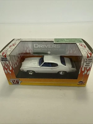 NEW M2 Machines White 1969 Pontiac GTO Judge Auto-Drivers 1/64 - Image 1 of 4