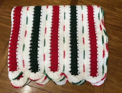 Cobertor afegão de crochê de Natal feito à mão listra feriado vermelho verde grande 44”x68” - Imagem 1 de 4