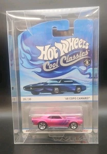 2014 Hot Wheels Cool Classics '68 COPO Camaro Spectrafrost con custodia protettiva  - Foto 1 di 2