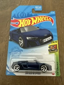 2022 Hot Wheels BLUE 2019 AUDI R8 SPYDER Super Treasure Hunt In Protective Case  - Picture 1 of 4