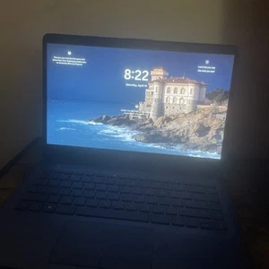 Blue HP Laptop - Windows 11 - x64 operating system- Intel(R) UHD Graphics 600 - Picture 1 of 6