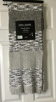 Manta de chenilla 50” x60” gris y blanco súper suave Foto 1 de 4