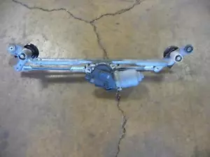 11-15 KIA SORENTO 3.5L AT AWD Front Windshield Wiper Transmission Motor Linkage - Picture 1 of 1