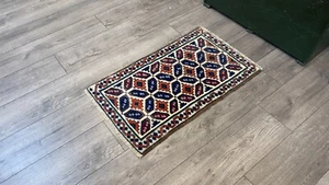 Small Turkish Rug, Bathroom Rug, Small Vintage Rug, Small Carpet 1.6x2.7 ft - Picture 1 of 9