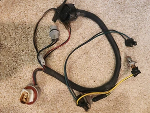 Volvo VNL HEADLIGHT WIRE HARNESS with Daylight - Picture 1 of 1