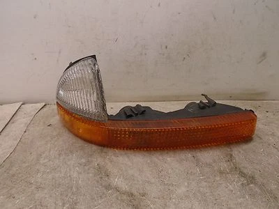 Luz de estacionamiento esquina derecha 98 99 00 01 02 03 04 Dodge Dakota Durango  Foto 1 de 4