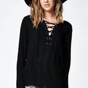 LA Hearts by PacSun black long sleeve lace up top - Picture 1 of 2