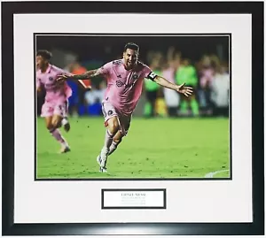 Lionel Messi Inter Miami 2023 gol vincente 16x20 foto incorniciata professionalmente - Foto 1 di 4