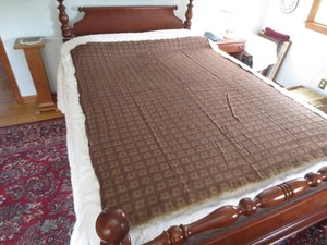Vtg. QANTAS INFLIGHT "Q" Brown-on-Brown BLANKET -  52" x 66" - Made in Australia - Picture 1 of 6