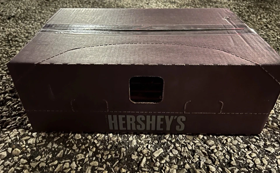 Pokemon Hershey Bar Snack TAMAÑO 18 unidades - ESTUCHE SELLADO 30 paquetes - 540 mini barras Foto 1 de 2