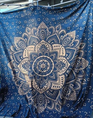 Colcha de algodão azul marinho escuro ouro metálico Mandela GG pendurada na parede 90 x 120 - Imagem 1 de 4