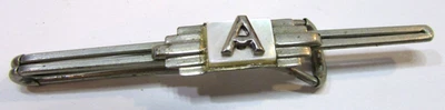 Antiguo clip para dinero con broche de corbata "A" inicial de plata madreperla Art Deco de la década de 1930 Foto 1 de 2