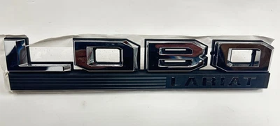 Ford F-150 2015-2017 LOBO Lariat guardabarros emblema OEM FL3Z-16720-N - se adapta a ambos lados Foto 1 de 2