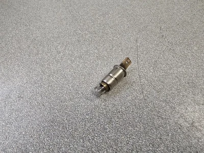 VERY NICE USED ORIGINAL GENUINE PORSCHE 911 912 930 GAUGE BULB SOCKET WITH BULB - Image 1 of 3
