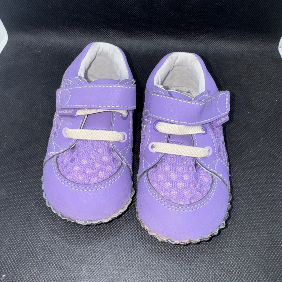 Zapatos de bebé niña Pediped talla 18-24 meses púrpura parte inferior suave Foto 1 de 4