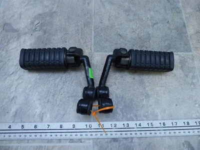 1982 Kawasaki KZ750 LTD K215-1. передние ножные колышки и кронштейны - Изображение 1 из 4