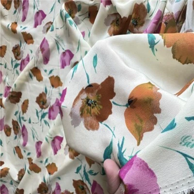 Tela de seda crepé 100 % seda morera 16 Momme amarillo claro floral 53" de ancho JJ526 Foto 1 de 4