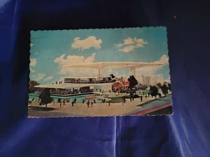1964 NEW YORK WORLDS FAIR POSTCARD " FESTIVAL OF GAS " USED - Picture 1 of 2
