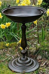 FRENCH STYLE LARGE garden BIRD BATH feeder metal antique NEW 75CM HIGH - Picture 1 of 11