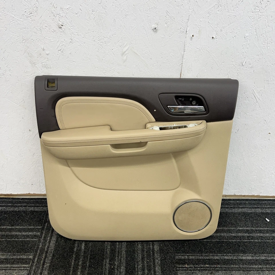 GMC Yukon XL 2007-2009 lado del conductor puerta trasera izquierda moldura panel Foto 1 de 4