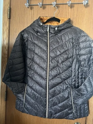 Jaqueta casaco feminina Michael Kors acolchoada reversível logotipo MK tamanho XL nova sem etiquetas - Imagem 1 de 4