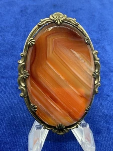 Eine alte große durchscheinende gebänderte Achat Brosche. In Top Zustand. - Bild 1 von 4