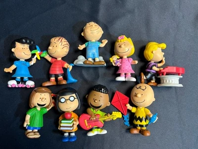Peanuts Charlie Brown 9 Figuras PVC Juguete Set Película Amigos Colección TR1 Foto 1 de 4