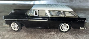 1955 Chevrolet Bel Air Nomad 1:24 Scale Diecast Signature SS 8702 White/Black - Picture 1 of 8