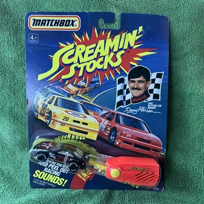 NASCAR SCREAMIN' STOCKS DAVEY ALLISON SONIDOS REALISTAS DE CARRERAS ACELERADAS Y DESPEGABLES Foto 1 de 2