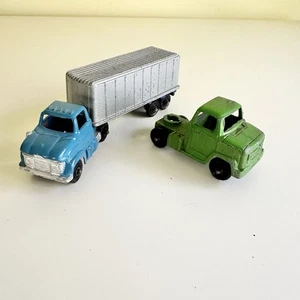 Tootsietoy 1967 4" Blue & Green Truck Cabs and Silver Box Trailer - Picture 1 of 6