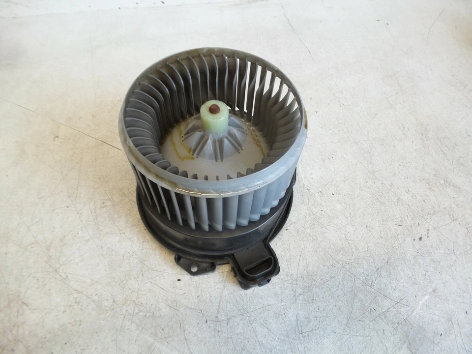 DAIHATSU CUORE L276 1,0 Ez08 Heizungsgebläse Gebläsemotor Heizung 272700-0810 - Bild 1 von 1