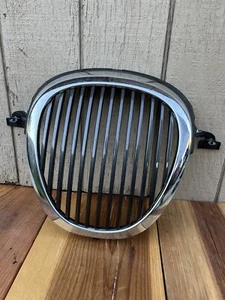 2000-2002 Jaguar S-Type Chrome Grille OEM P/N XR83 -8A133-AA - Picture 1 of 5