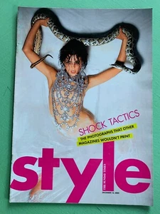 Sunday Times STYLE 14-Dec-2003 Nick Knight Zora Starr Renee at Viva SADIE FROST? - Picture 1 of 2