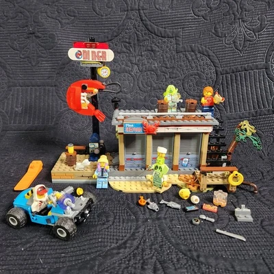 LEGO Hidden Side: Shrimp Shack Attack (70422) - 100% Complete W/ Manual  - Image 1 of 4