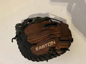 Easton NAT21W 33” Women’s Broken In Fastpitch Softball Catchers Mitt Right Throw - Picture 1 of 5