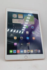 Apple iPad A2270 8th Gen. 10,2 Zoll Wi-Fi 32GB Rosé Gold Displayschaden #5192 - Bild 1 von 6