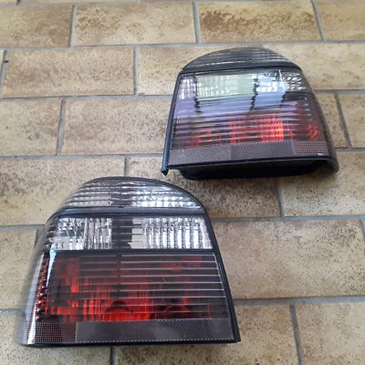 Rotschwarze    Rückleuchten passend für Golf 3  ((Kult , Retro)) - Bild 1 von 4