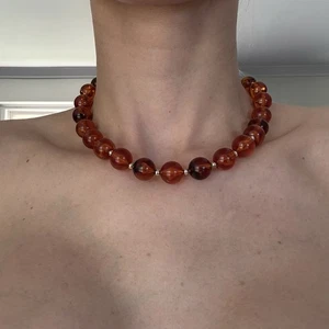 Vintage Amber Lucite Bead Necklace – 45 cm, Gold Spacers, 37 g - Picture 1 of 5