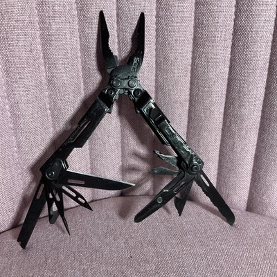 Alicate eléctrico SOG (versión óxido negro) modelo descontinuado muy buen estado raro Foto 1 de 4