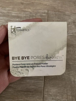 It Cosmetics Bye Bye Pores Illumination Finishing Powder .08 NEW Discontinued  - Image 1 of 4