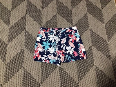 Pantalones Cortos Informales St John’s Bay Floral Frontal Plano Bolsillos Cortados W32/5”  Foto 1 de 4