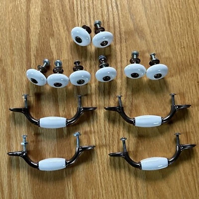 Lote de muebles de baño originales de porcelana vintage tiradores de cajones años 90 Foto 1 de 4