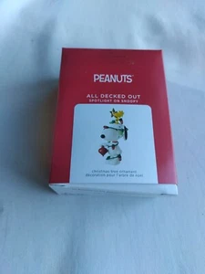 Hallmark 2021 Keepsake Ornament "Peanuts All Decked Out" - Picture 1 of 7