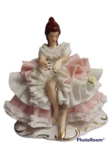 Vtg Dresden Capodimonte  Lace Porcelain Lady Girl  Victorian Sitting Figurine - Picture 1 of 11
