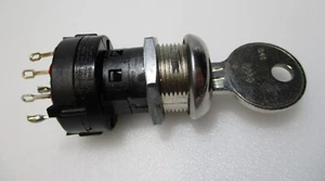 C&K A-Series DPDT 4-Position Selector Panel Mount Keyed 18mm Switch Lock A2161X - Picture 1 of 3