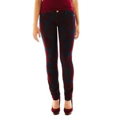 Decree Flocked Super Skinny Jeans New With Tags Junior Size 3 MSRP $42.00 - Image 1 of 4