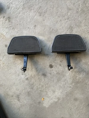 2006 Road Glide Passenger Floorboards - Image 1 of 3