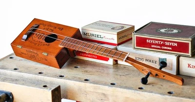 Ukelele caja cigarros Kamaka vintage raro de los años 60 - de los primeros años de Sam Foto 1 de 4