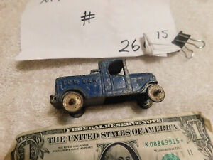 VINTAGE SLUSH CAST " TOW CAR" MADE BY TIP TOP 